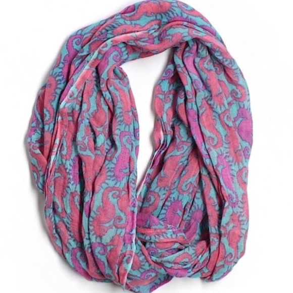 lilly pulitzer seahorse print infinity scarf - Picture 6 of 6